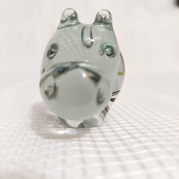 Handmade Glass Hippopotamus Paper Weight - Picture 10 of 10